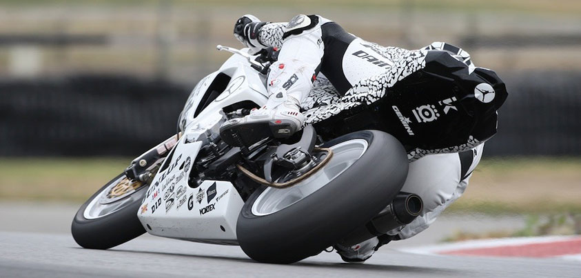 Aaron Yates on the 2010 Jordan Suzuki GSX-R1000